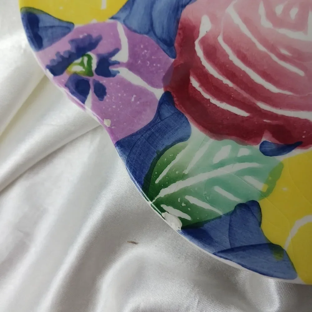 VINTAGE HAND PAINTED SCALLOPED EDGE MADE IN ITALY 8 1/2''  PLATE LOT OF 5 (FAIR)